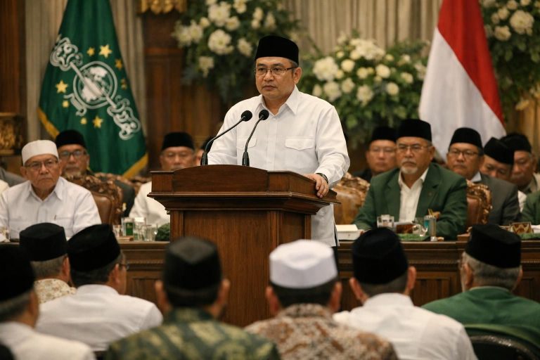 laporan pertanggungjawaban kepemimpinan gus yahya secara resmi disahkan dalam muktamar nu, menandai tonggak penting dalam perjalanan organisasi nahdlatul ulama.
